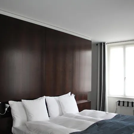 Pavillon Bon Rivage * 拉图尔德佩