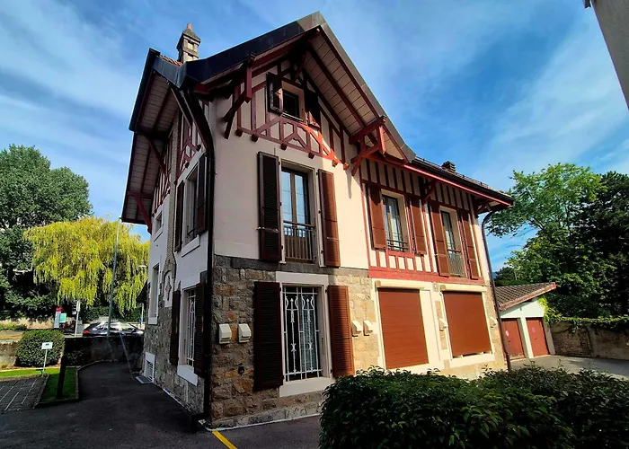 Pavillon Bon Rivage * La Tour-de-Peilz