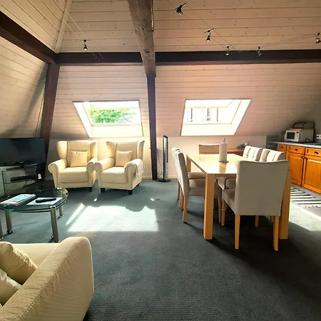 Pavillon Bon Rivage برج بيلتز